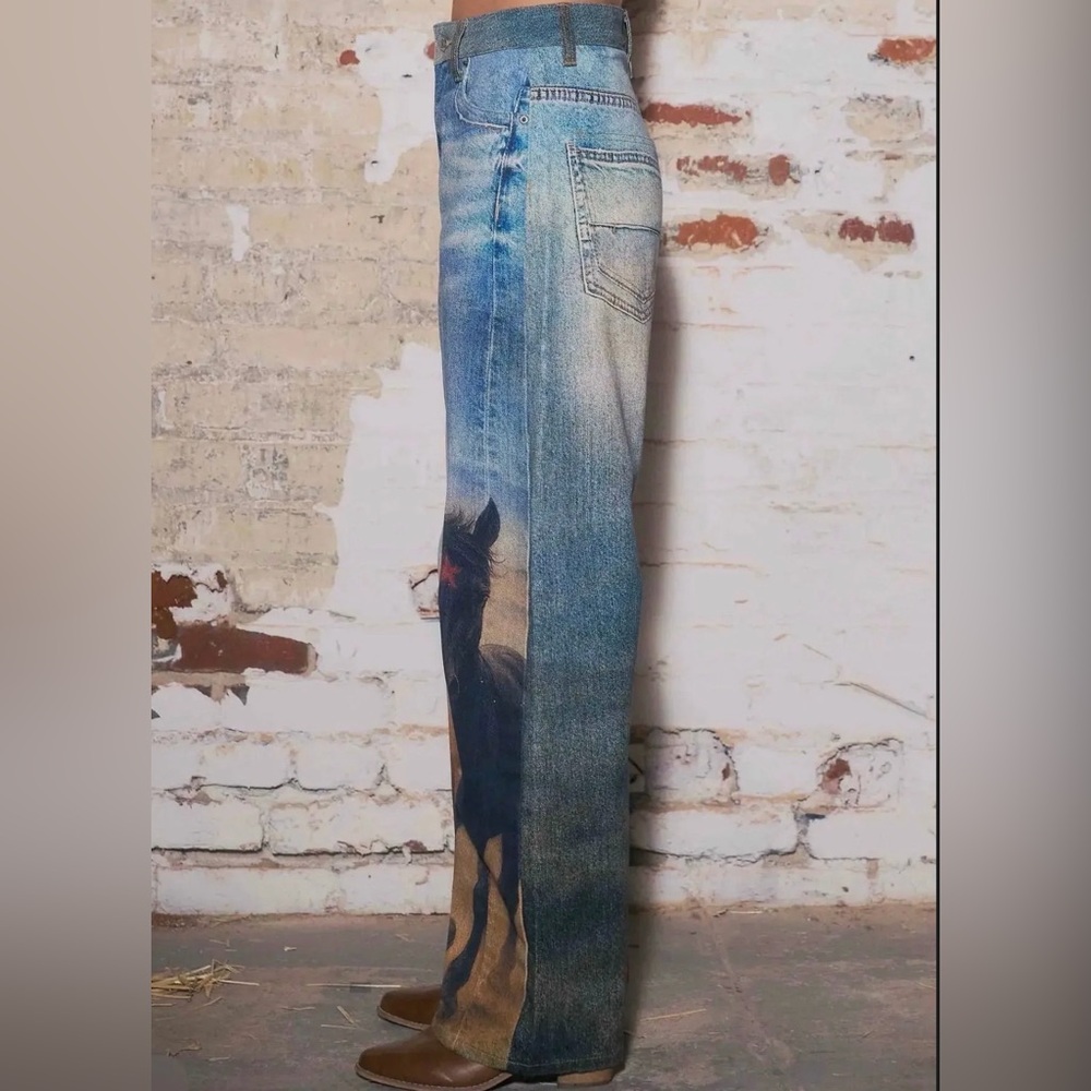 Women’s Blue Graphic Wide-Leg Jeans with Horse Print -small - Picture 4 of 8